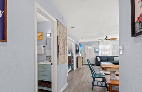 Silver Sands Casa | Free Golf Cart! Beach Gear Incl - .3 mile to beach, + BBQ! Pet friendly!