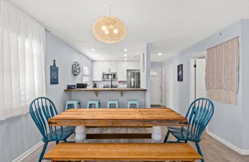 Silver Sands Casa | Beach Bum Club with Beach Gear included, 6 min walk to beach, BBQ, pet friendly