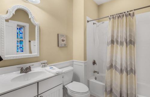 Seacrest Casa | Beach Bungalow, 3 Min Walk to Beach, Golf Cart, 4 bikes, Wagon