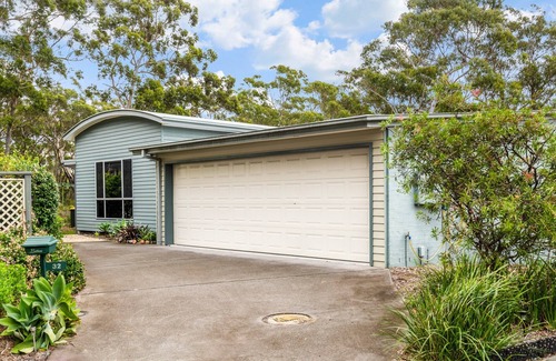 Dunbogan Casa | Beach, Bush and Birds