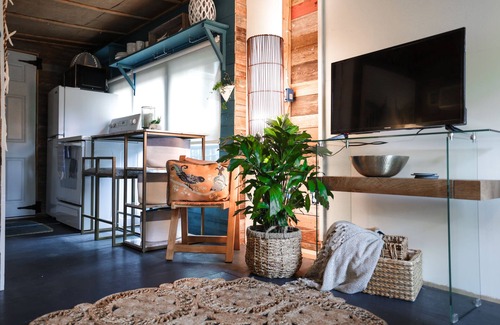 Jacksonville Beach Casa | Casita de playa con casa del árbol. Acogedor, único. 10 minutos. a Mayo-Mascotas