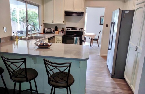 Fire Mountain Casa | Beach Close and Convenient To Everything 2 miles to the beach