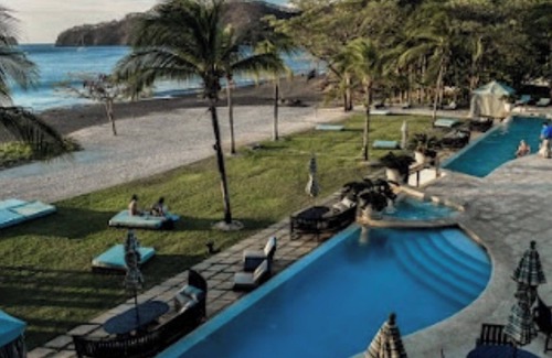 Coco Complejo | Beach Club Breeze Pacifico Costa Rica