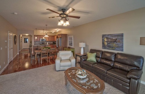Celina Apartamento | Beach Club Escape Unit 301 - ¡Un hermoso condominio frente al lago en Grand Lake!