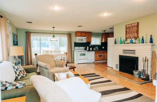 Oscoda Casa | Beach Club of Oscoda - The Lakeshore Cottage