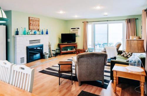 Oscoda Casa | Beach Club of Oscoda - The Lakeshore Cottage