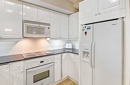 Navarre Beach Condominio | Beach Colony West 11C Gulf-front 3BD/3BA Condo Navarre Beach!