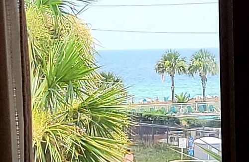 Ono Island Condominio | Beach condo - King bed- pools,hot tub, big balcony w/ Gulf views! Owner mamaged