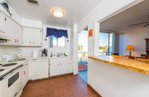 Ormond Beach Condominio | Condominio de playa con 3 piscinas, WiFi y playa muy privada