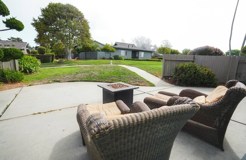 Rio del Mar Condominio | Beach Condo with Pool Access, Quick Walk to Beach