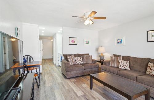 Carpinteria Apartamento | Beach Condo with Private Patio #135