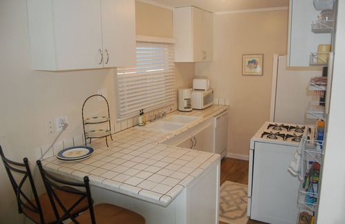 Mission Beach Cabaña | Beach Cottage - 4th from Ocean, Patio privado, vista al mar