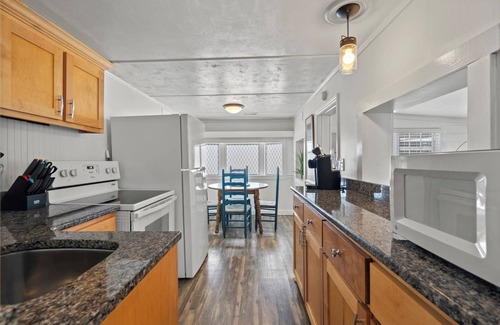 Myrtle Beach Cabaña | Beach Cottage Escape: Just a Short Stroll to the Shore