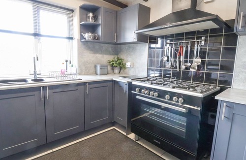 Kinmel Bay Cabaña | Beach Cottage