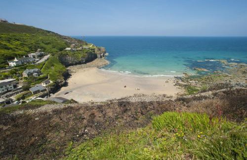 St. Agnes Casa | Beach Cottage