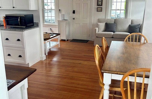 Green Harbor-Cedar Crest Cabaña | Beach Cottage in the Sand