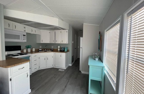 Hutchinson Island South Cabaña | Beach Cottage-Jensen Beach