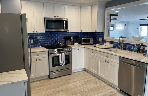 Manasquan Cabaña | Beach cottage on a lagoon