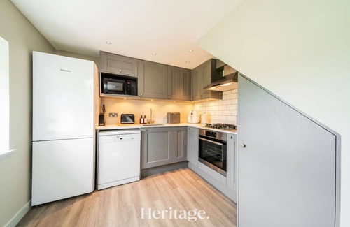Lossiemouth Casa | Beach Cottage Pet Child Friendly Stay in Moray