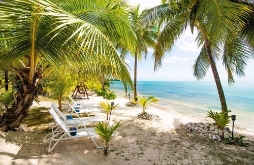 East End Casa | Peace of Mine Beach Villa # 2