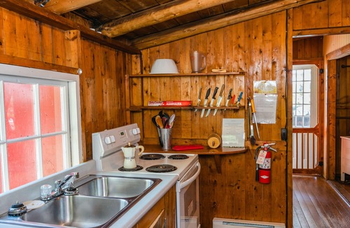 Hubbards Cabina | Beach Cottage - White Birches - Hubbards Beach