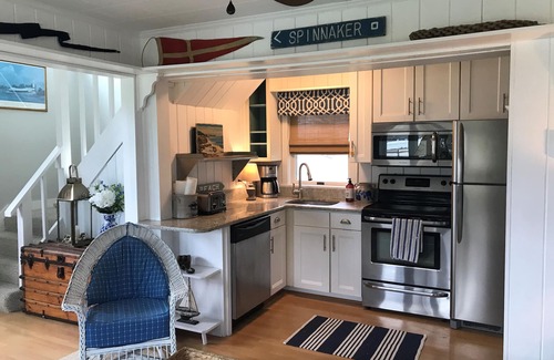 Kennebunk Cabaña | Beach cottage with water views, Kennebunk