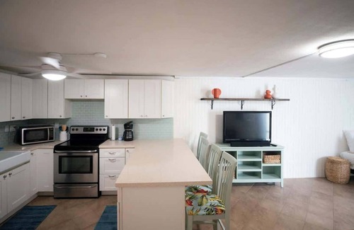 Punaluu Apartamento | Beach & Country Beachfront Studio
