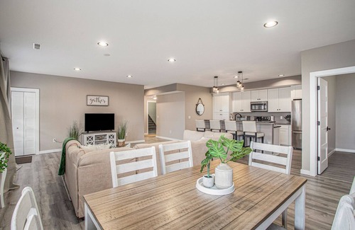 Stevensville Condominio | Beach Cove | Wine Tours | Lake Michigan | Dunes