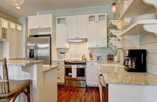 Cinnamon Shore Villa | Beach Crush TC 7102