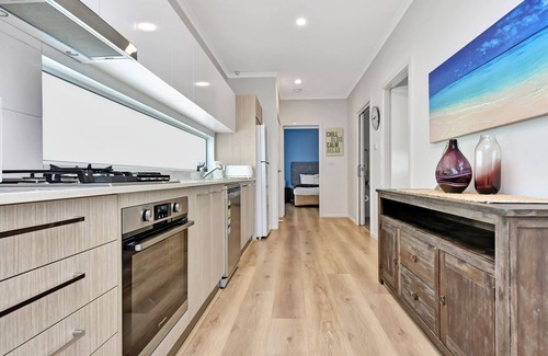 Caves Beach Villa | Caves Beach Villa Beach Daze