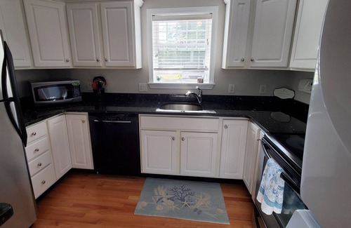 Moody Condominio | Beach Dreams, two bedroom Condo in Wells, ME.