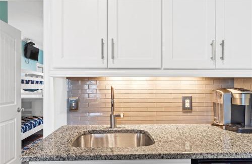 Ocean Isle Beach Casa | Beach Easy Private Heated Pool, Tiki Bar, Elevator