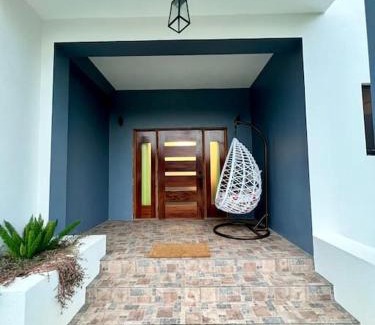 Piaye Villa | Beach, Falls,Pitons, Mud Bath- Zephyr-Villa La Soufriere