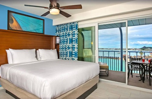 Simpson Bay Complejo | Beach front 1 bedroom apartment overlooking Simpson Bay (Feb.13-20, 2021)