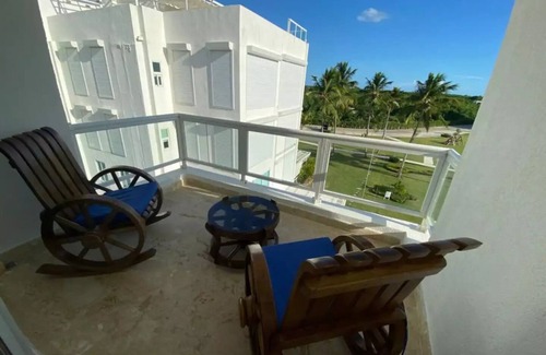 El Soco Apartamento | Beach Front 2-Story penthouse BBQ Hottub La Romana