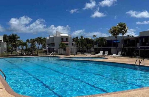 Zarzal Apartamento | Beach Front 3 floors Apartment with Pool