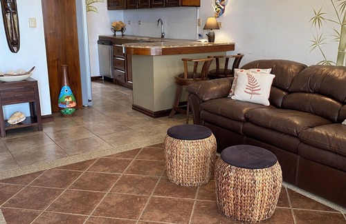Cerro Plano Casa | Beach front 3rd floor condo private pool south Jaco