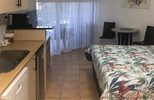 Sunshine Coast Apartamento | Beach Front Resort Studio King Apartment on Alex