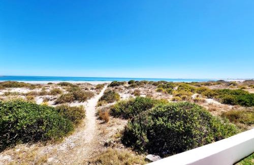 St. Helena Bay Casa | Beach Front Beach House 10 Golden Mile
