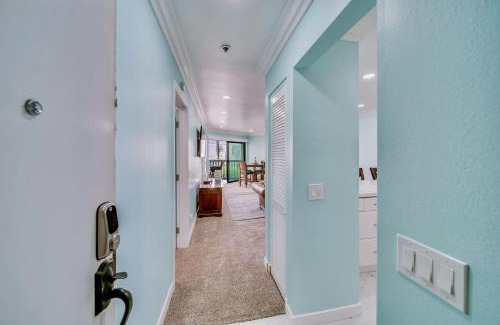 Pacific Beach Casa | Beach Front Bliss - Entire Condo - Crystal Pier