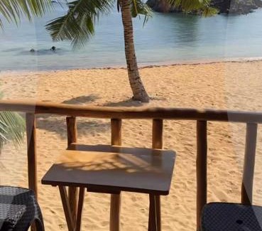 Puraran Chalet De Esquí | Beach Front Cabana 2, Puraran Surf Resort