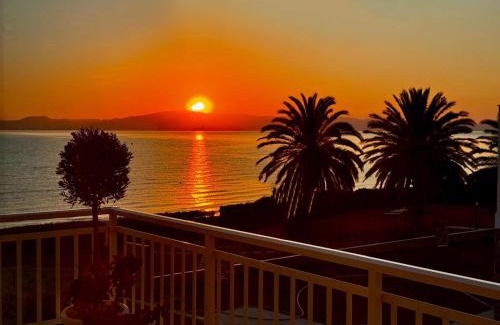Haniotis Apartamento | Beach Front Casa Elena
