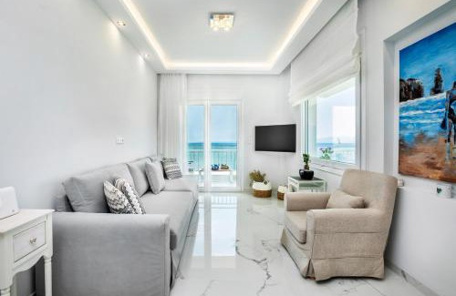 Haniotis Apartamento | Beach Front Casa Elena
