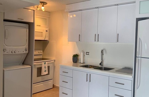 Isla Verde Apartamento | BEACH FRONT CONDO 1 BEDROOM APT IN ISLA VERDE.UPSCALE 5 STAR .NEW LISTING