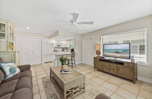 Boca Grande Condominio | Beach Front Condo Just Steps to the Water!
