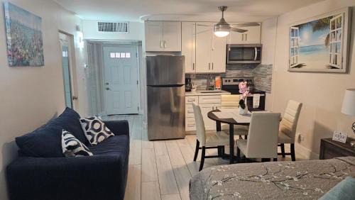 Longboat Key Apartamento | Beach Front Condo Paradise. Ground Floor.Studio.
