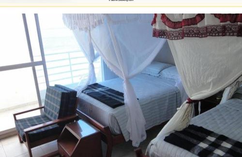 Tonsupa Apartamento | Beach front Condo Tonsupa near Atacames Ecuador