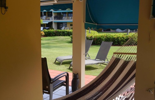 Zarzal Apartamento | Encantador y verdaderamente condominio frente a la playa, listo para la temporada de alquiler