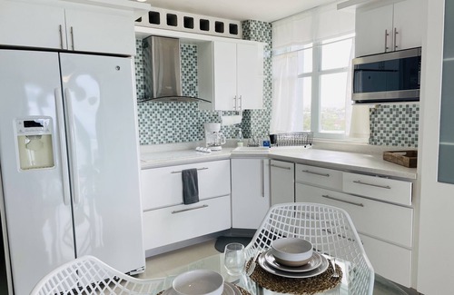La Pared Condominio | Beach front condo with amazing ocean view & beach access. Walk to plaza