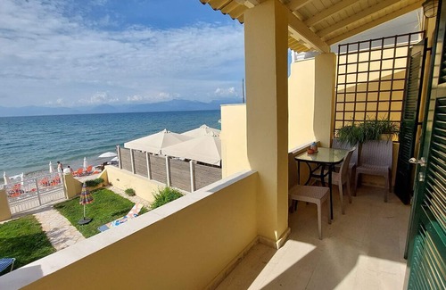 Acharavi Apartamento | Beach Front, Directly On The Beach, Upper Floor Apartment - "SUN"